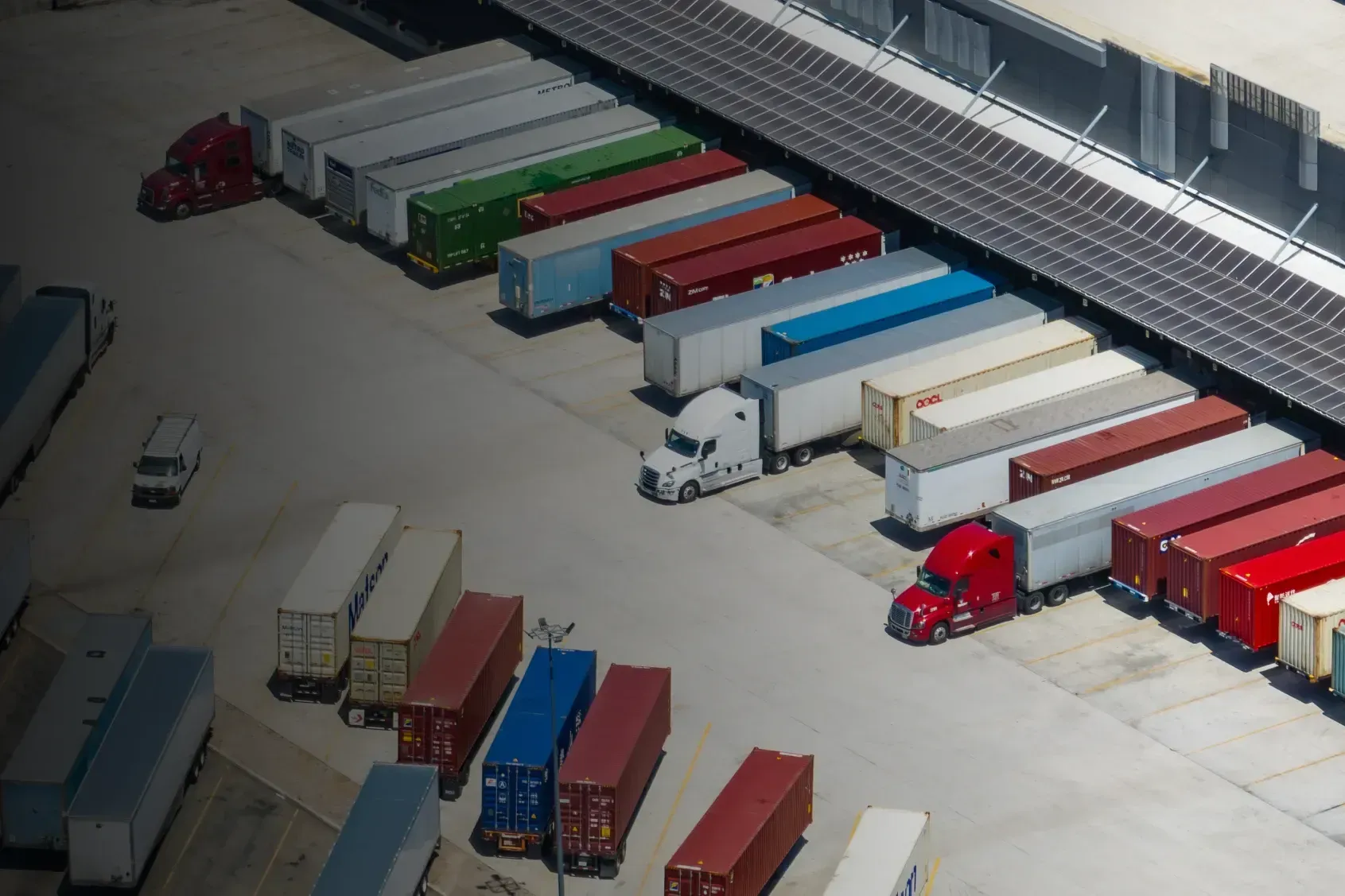 Truckload service ensuring efficient freight delivery