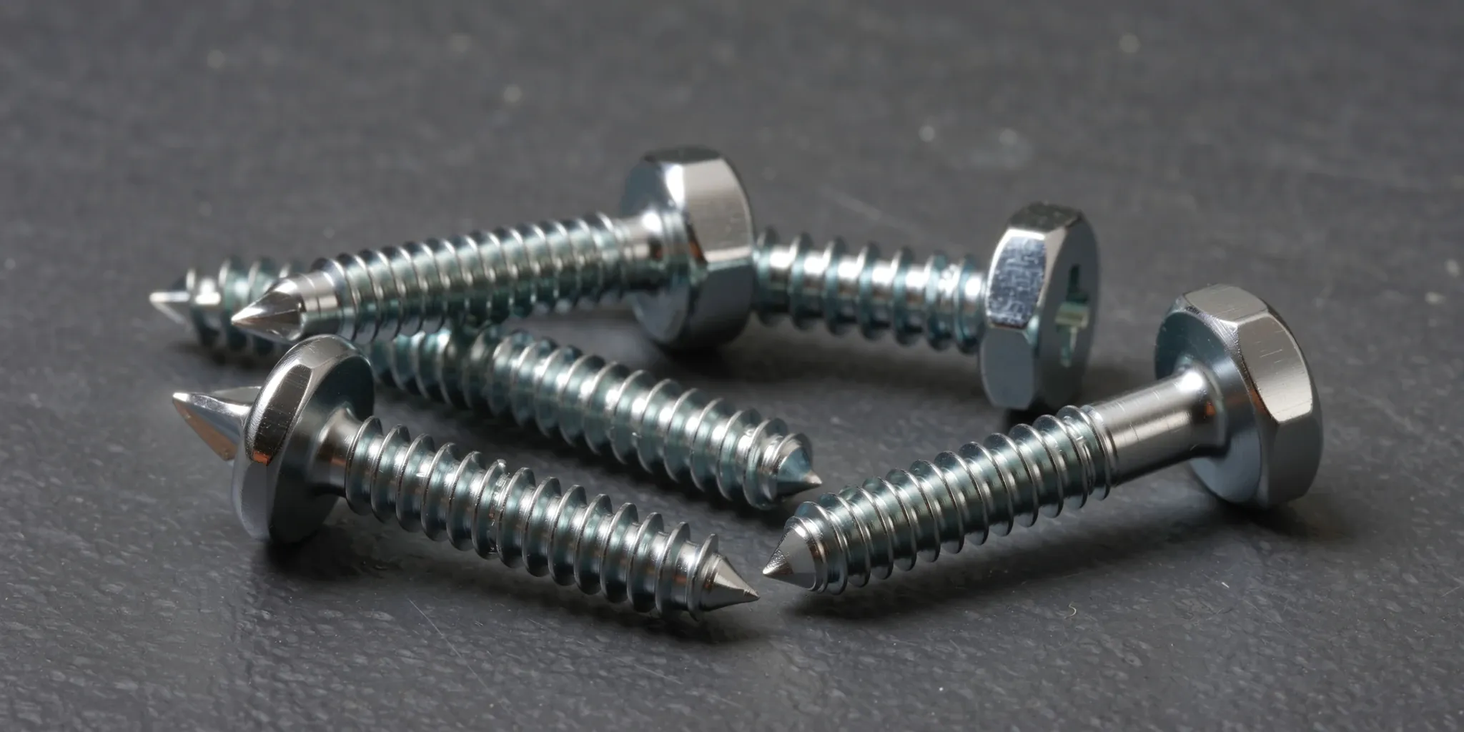 Having shanks or threads with a diameter of less than 6 mm