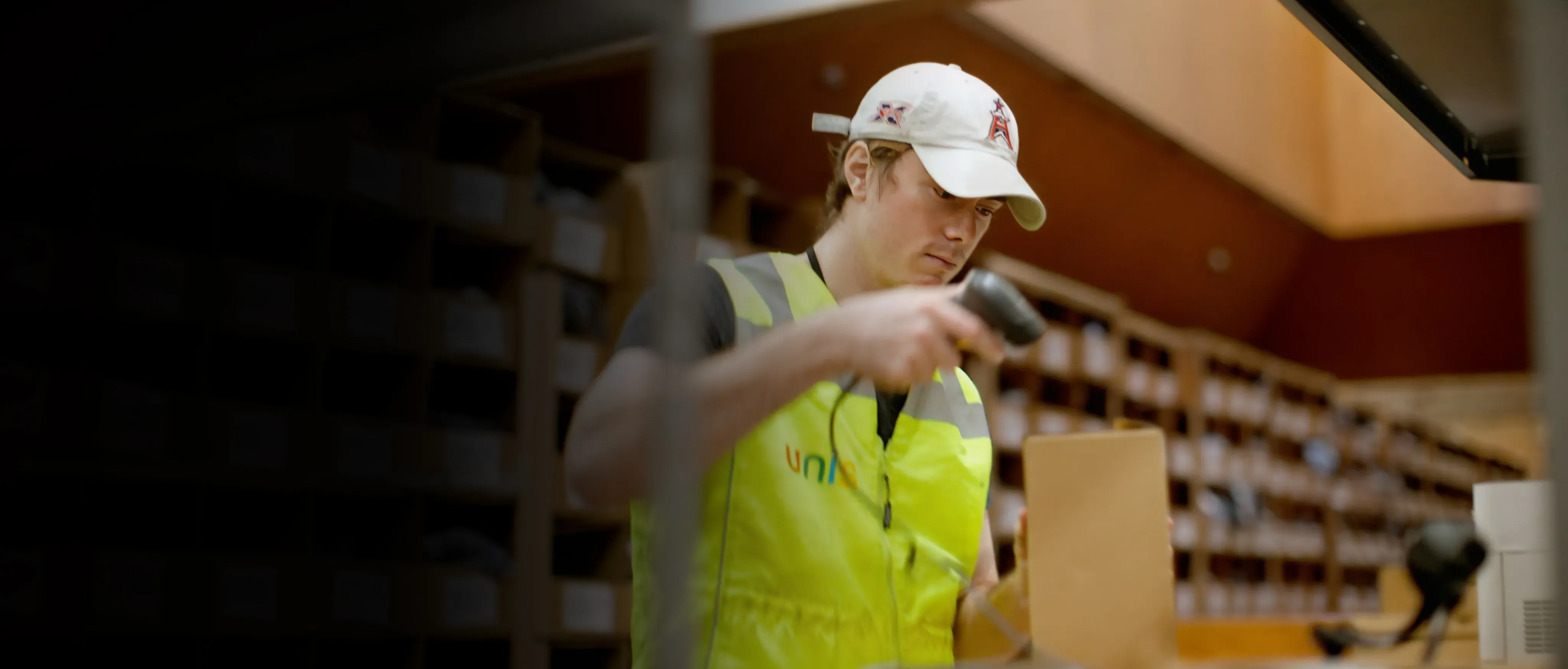 Dynamic process of retail logistics